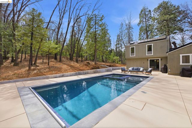 24159 Awahanee Rd, Sonora, CA 95370