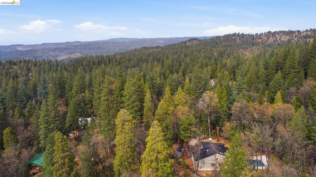 24159 Awahanee Rd, Sonora, CA 95370