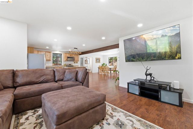 24159 Awahanee Rd, Sonora, CA 95370