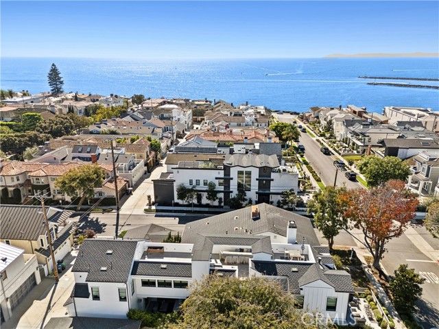 302 Orchid Avenue, Corona Del Mar (newport Beach), CA 92625