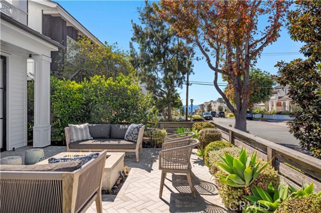 302 Orchid Avenue, Corona Del Mar (newport Beach), CA 92625