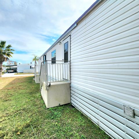 15 Alta Loma, Port St. Lucie, Port St Lucie, FL 34952