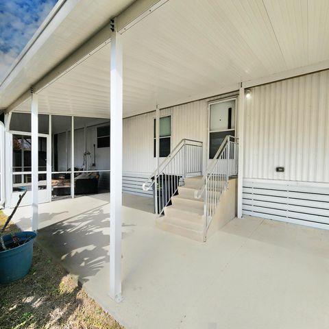 15 Alta Loma, Port St. Lucie, Port St Lucie, FL 34952