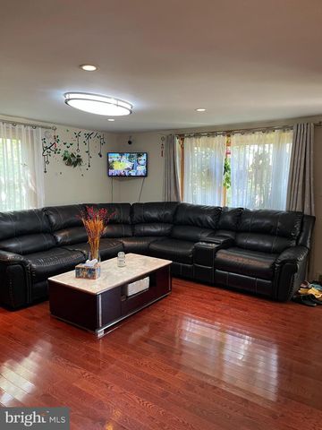 43 WALLACE RD, Princeton Junction, NJ 08550