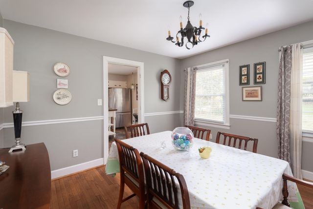 131 Montgomery Avenue, Versailles, KY 40383