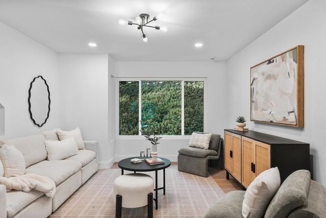 917 Intrepid Court, Del Mar, CA 92014