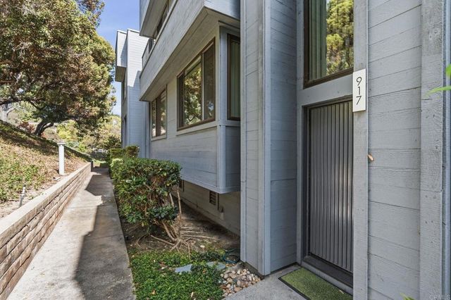 917 Intrepid Court, Del Mar, CA 92014