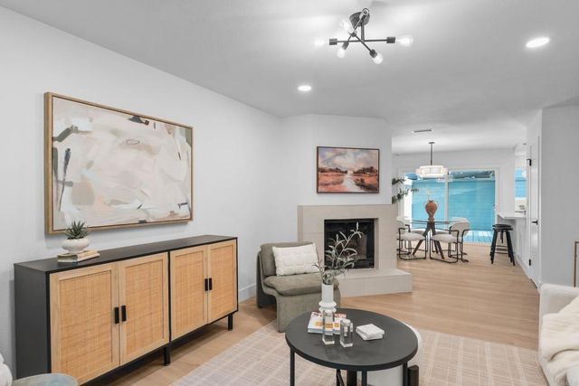 917 Intrepid Court, Del Mar, CA 92014