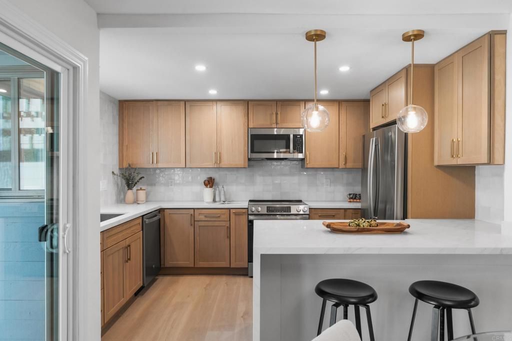 917 Intrepid Court, Del Mar, CA 92014