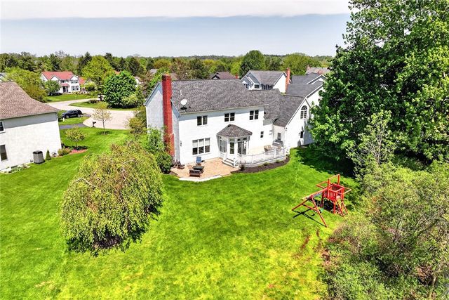 5 Lacosta Court, Perinton, NY 14450