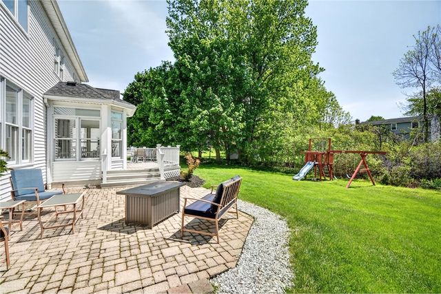 5 Lacosta Court, Perinton, NY 14450