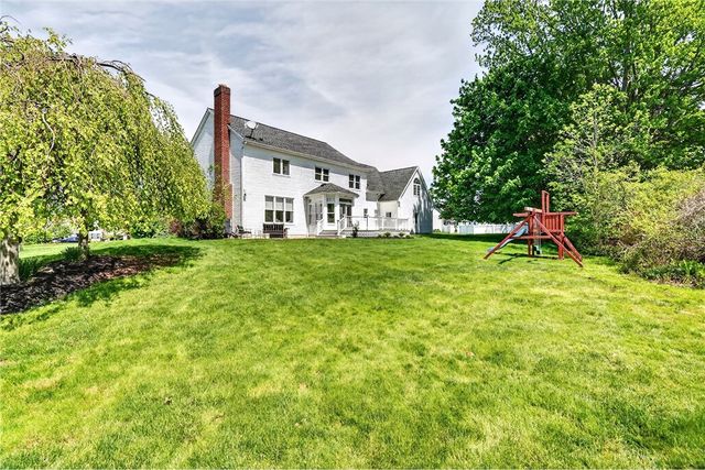 5 Lacosta Court, Perinton, NY 14450