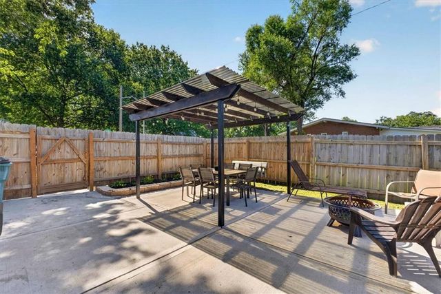 508 S Elm Street, Louisburg, KS 66053