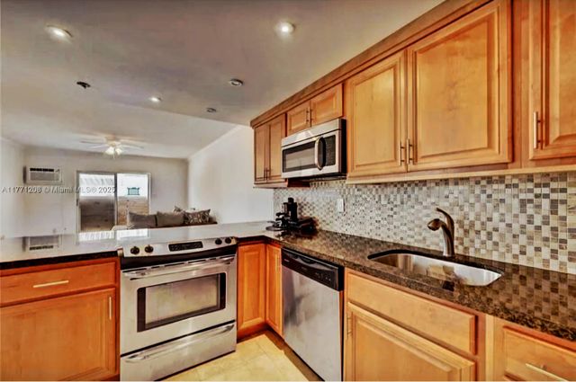 200 S Birch Road 208, Fort Lauderdale, FL 33316