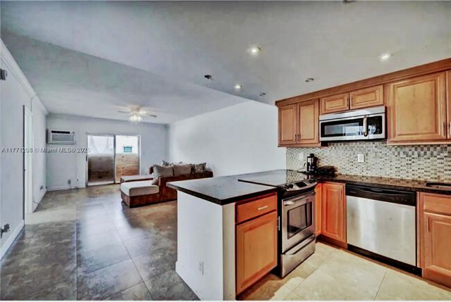 200 S Birch Road 208, Fort Lauderdale, FL 33316