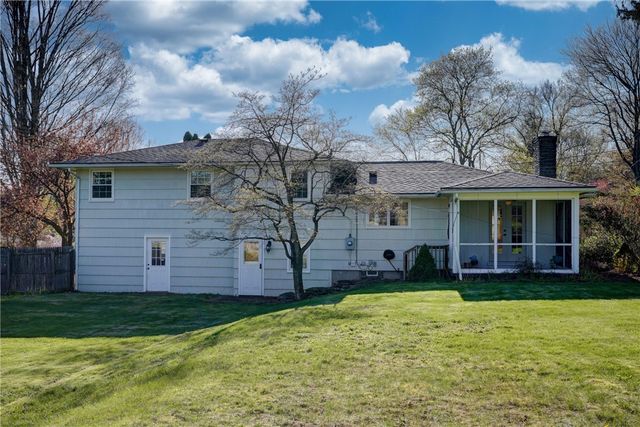 68 Hillcrest Drive, Penfield, NY 14526