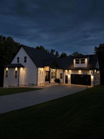 210 Cocoa Road, Inman, SC 29349