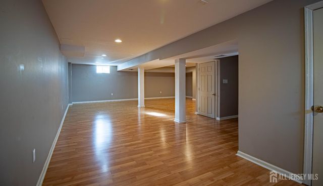 18 Seminole Court, Monroe, NJ 08831