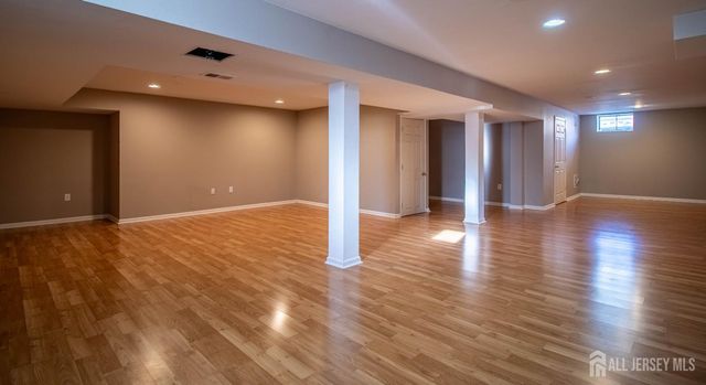 18 Seminole Court, Monroe, NJ 08831