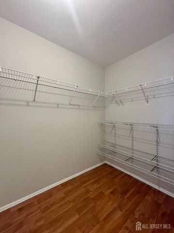 18 Seminole Court, Monroe, NJ 08831