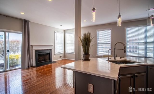 18 Seminole Court, Monroe, NJ 08831