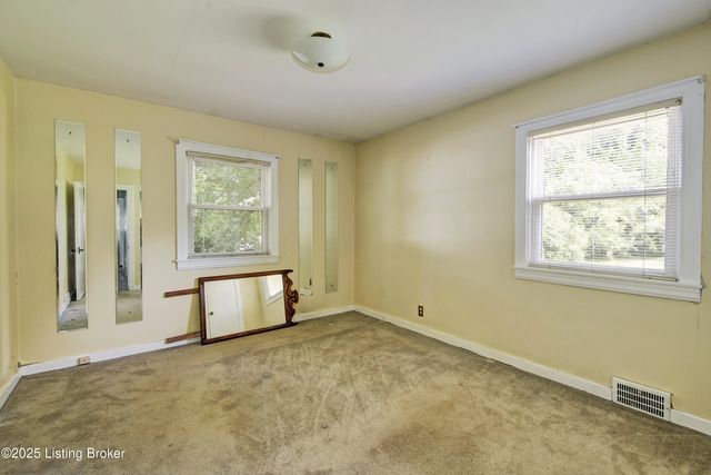 4607 Bardstown Rd, Louisville, KY 40218