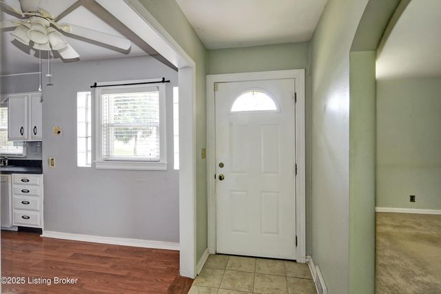 4607 Bardstown Rd, Louisville, KY 40218