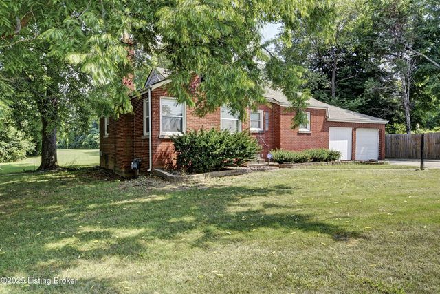 4607 Bardstown Rd, Louisville, KY 40218