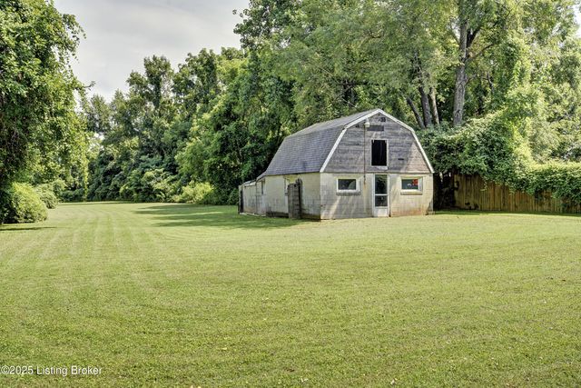 4607 Bardstown Rd, Louisville, KY 40218