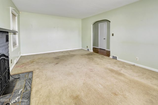 4607 Bardstown Rd, Louisville, KY 40218