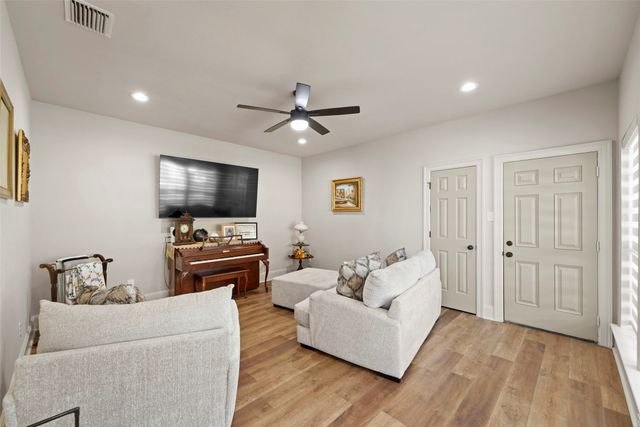 1413 Windsor Way, Rowlett, TX 75088