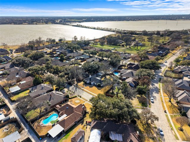 1413 Windsor Way, Rowlett, TX 75088