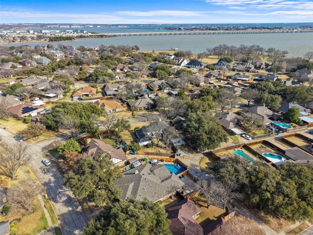 1413 Windsor Way, Rowlett, TX 75088