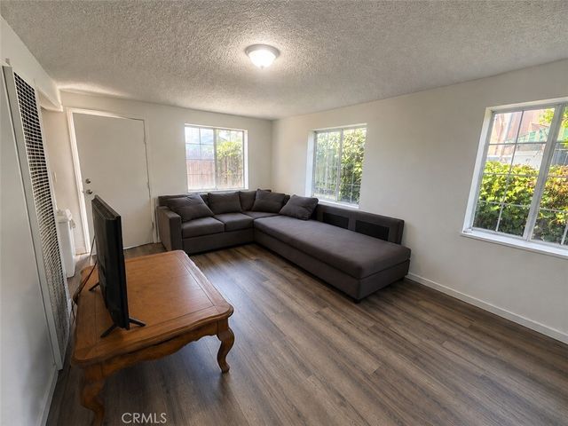 815 E 109th Street, Los Angeles, CA 90059