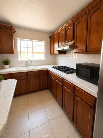 815 E 109th Street, Los Angeles, CA 90059