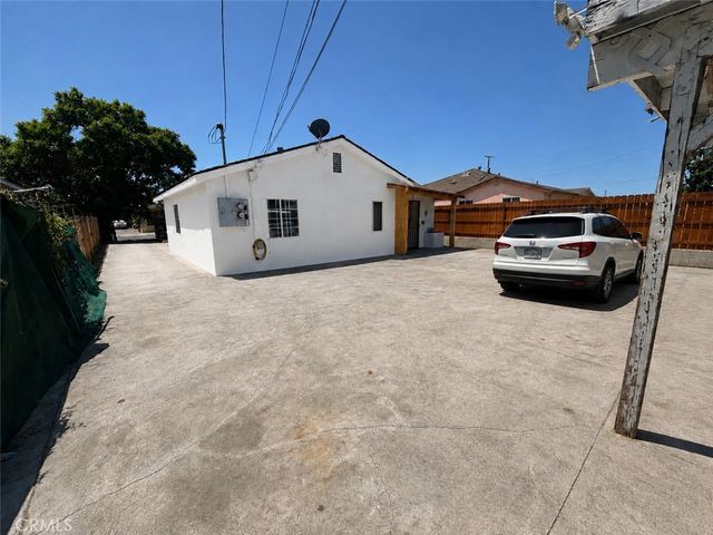 815 E 109th Street, Los Angeles, CA 90059