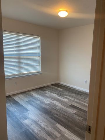 2266 Tombstone Drive, Forney, TX 75126