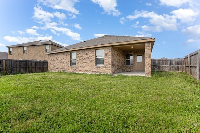 2266 Tombstone Drive, Forney, TX 75126