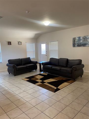 2266 Tombstone Drive, Forney, TX 75126