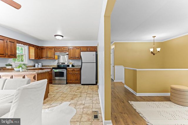 2105 WALSH DR, Westminster, MD 21157