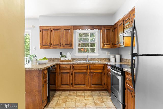 2105 WALSH DR, Westminster, MD 21157