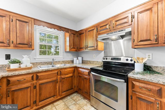 2105 WALSH DR, Westminster, MD 21157