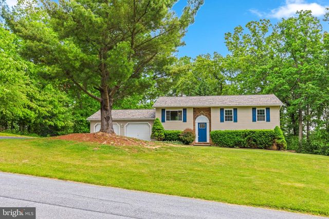 2105 WALSH DR, Westminster, MD 21157
