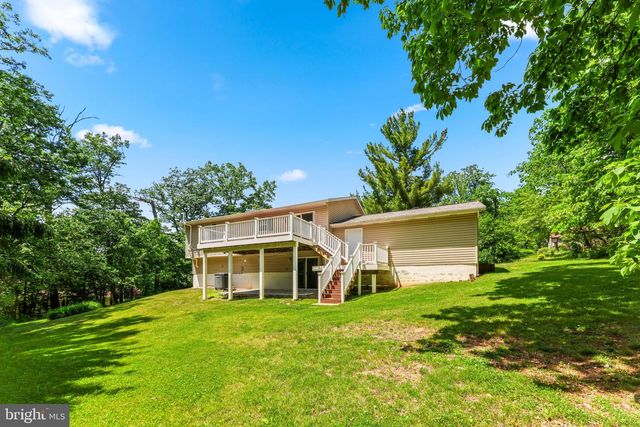 2105 WALSH DR, Westminster, MD 21157