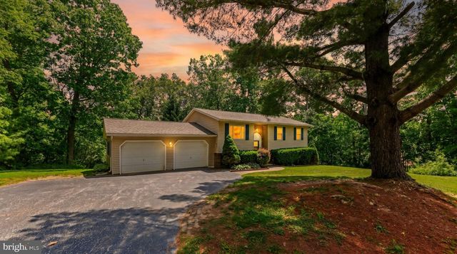 2105 WALSH DR, Westminster, MD 21157