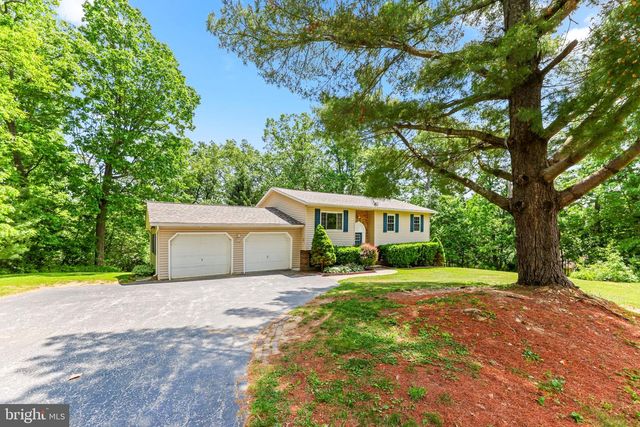 2105 WALSH DR, Westminster, MD 21157