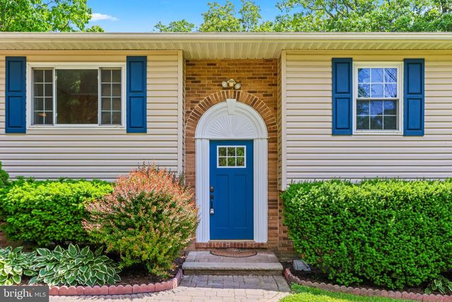 2105 WALSH DR, Westminster, MD 21157