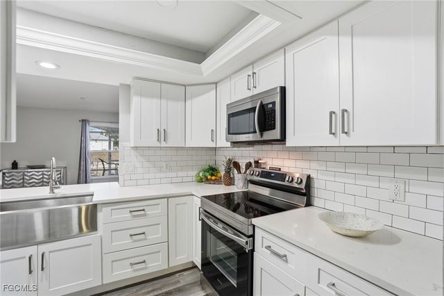 703 SE 7th ST 2, Cape Coral, FL 33990