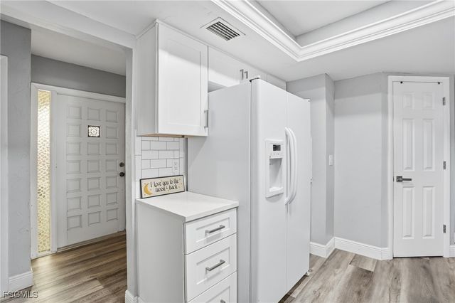 703 SE 7th ST 2, Cape Coral, FL 33990