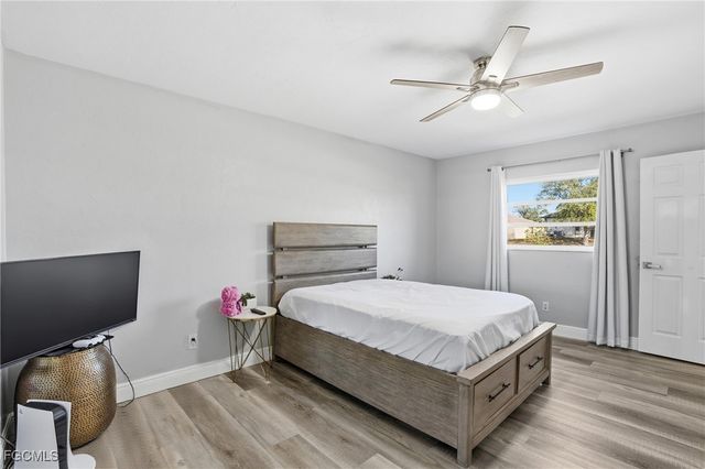 703 SE 7th ST 2, Cape Coral, FL 33990